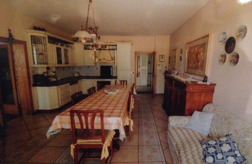 Corridonia Villa | Relaxing Country Villa Rentals with Spa and Hot Tub Amenities