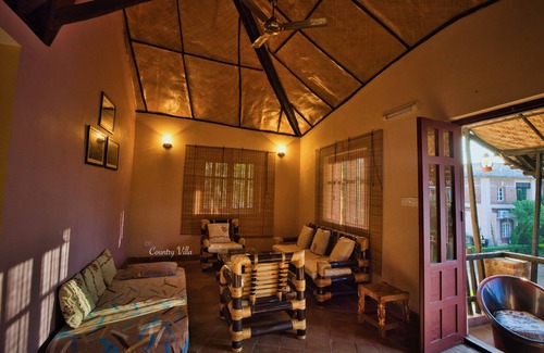 Ilam Bazar Villa | Modern Country Villa in Santiniketan - Family-Friendly Stay
