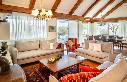 Ma'alot - Tarshiha Apartment | Country Yard Villa in Yaffe Nof Maalot