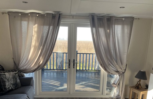 Kettlestone House | Countryside 2 bedroom caravan/lodge retreat in norfolk