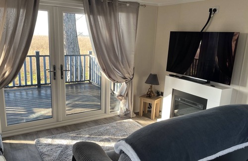 Kettlestone House | Countryside 2 bedroom caravan/lodge retreat in norfolk