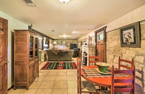 Wetmore Cottage | Tranquil Countryside Cottage: 10/10 Rating Near San Antonio