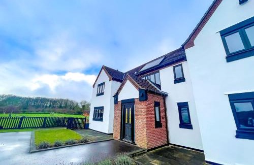 Norwich House | Countryside Retreat