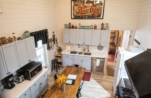 Mount Gilead House | Serene County Retreat with Breakfast and Hot Tub Access
