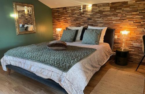 Belberaud Apartment | Charming Ôverger Studio: Poolside Escape Near Toulouse
