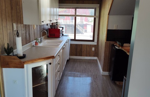 Reed City House | COUPLE - on Hersey River, trails, close to golfing, parks and horseback riding