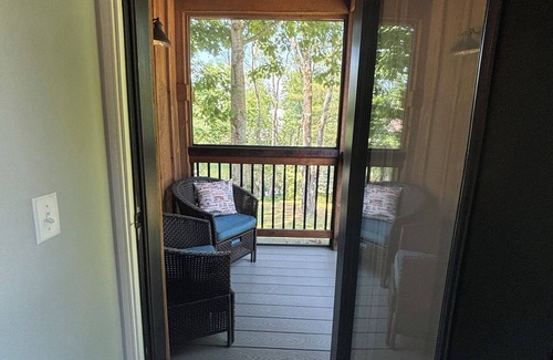 Holderness House | Perfect Couples Getaway with Oceanfront Views & Spa