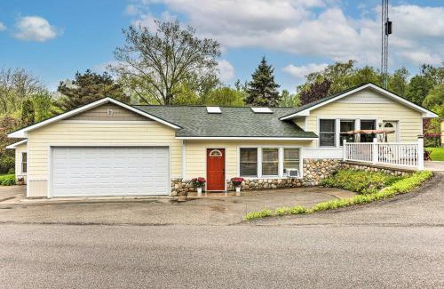 Frankfort Apartment | Cozy Couples Retreat Near Lakes, Trails & Downtown