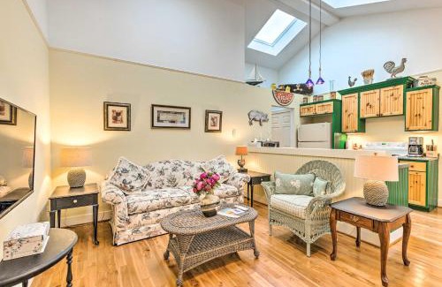 Frankfort Apartment | Cozy Couples Retreat Near Lakes, Trails & Downtown