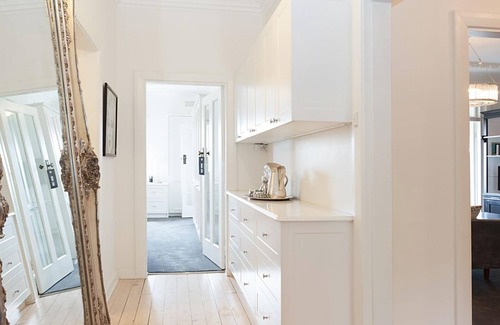 Woollahra Apartment | Courallie: A Beautiful Apartment with Harbour Views