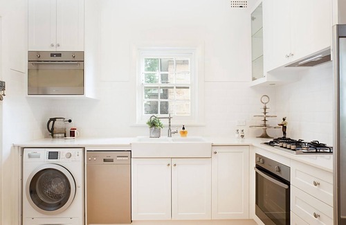 Woollahra Apartment | Courallie: A Beautiful Apartment with Harbour Views