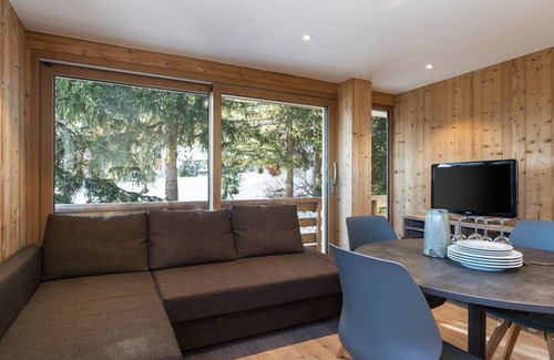 Courchevel Apartment | Cozy Retreat in Courchevel 1850 - Perfect for Families