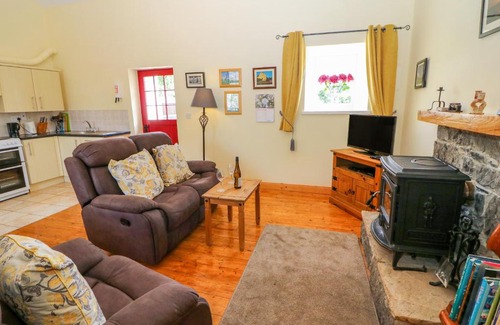 Lorrha House | Impressive Courthouse: Pet Friendly & Top Rated Stay