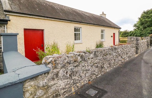 Lorrha House | Impressive Courthouse: Pet Friendly & Top Rated Stay