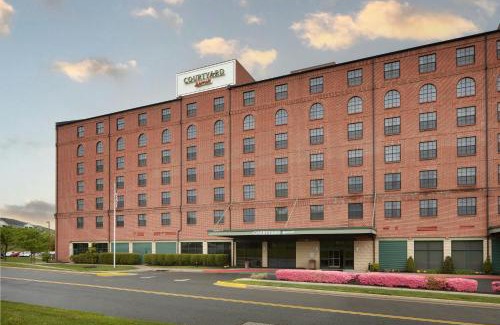 Aberdeen Hotel | Discover Courtyard Aberdeen Near Ripken Stadium & Family Amenities