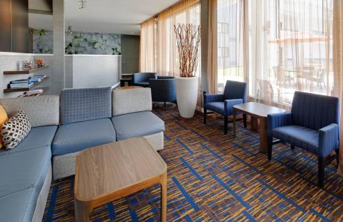 Peachtree Corners Hotel | Comfortable Stay at Courtyard Atlanta Norcross with Pool