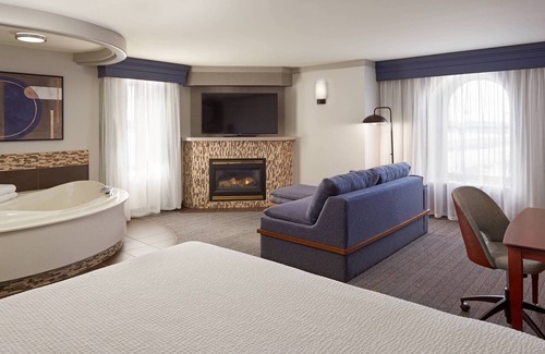 Township of Woolwich Hotel | Discover Courtyard by Marriott Waterloo St. Jacobs Hotel
