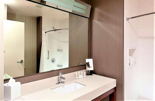 Town and Country Hotel | Unforgettable Stay at Courtyard by Marriott St. Louis West