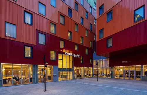 Roissy-en-France Hotel | Convenient Courtyard by Marriott near Charles de Gaulle Airport