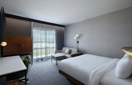 Dripping Springs Hotel | Relax at Courtyard by Marriott Austin Dripping Springs