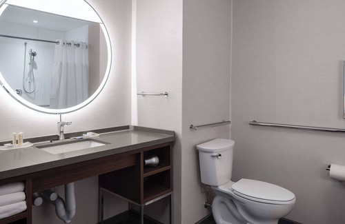 Jefferson City Hotel | Top-Rated Courtyard by Marriott Jefferson City with Pool