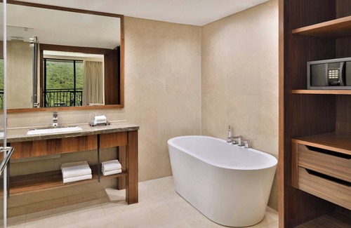 Mahabaleshwar Hotel | Relax at Courtyard by Marriott Mahabaleshwar with Top Amenities