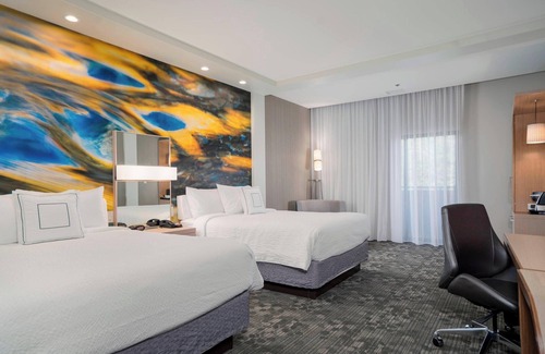 Downtown Niagara Falls Hotel | Relaxing Retreat at Courtyard by Marriott Niagara Falls