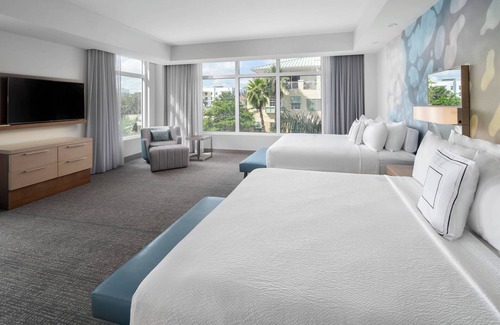 Marina District Hotel | Delray Beach Courtyard by Marriott: Rated 9/10 with Pool & Spa
