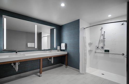 Marina District Hotel | Delray Beach Courtyard by Marriott: Rated 9/10 with Pool & Spa