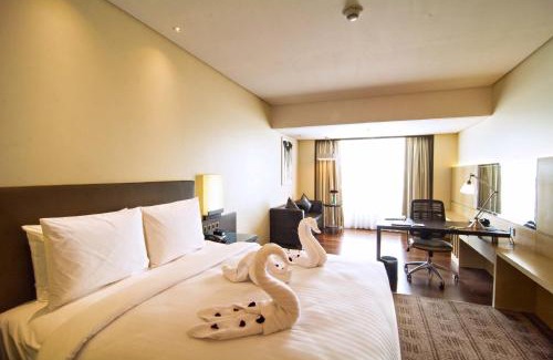 Bilaspur Hotel | Discover Courtyard by Marriott Bilaspur with Pool and Ocean Views