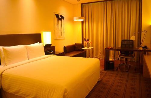 Bilaspur Hotel | Discover Courtyard by Marriott Bilaspur with Pool and Ocean Views