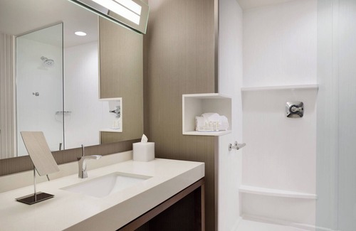 Readville Hotel | Comfort and Convenience at Courtyard by Marriott Dedham