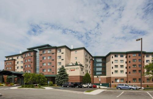Piety Corner Hotel | Discover Courtyard by Marriott Boston Waltham - Pet Friendly Retreat