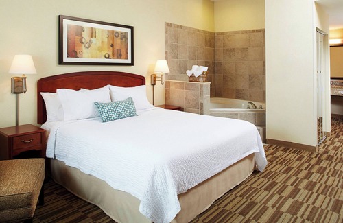 Natick Hotel | Inviting Courtyard by Marriott Boston Natick - Family-Friendly Stay