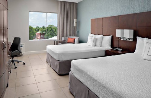 Hastings Hotel | Tranquil Retreat at Courtyard by Marriott Bridgetown