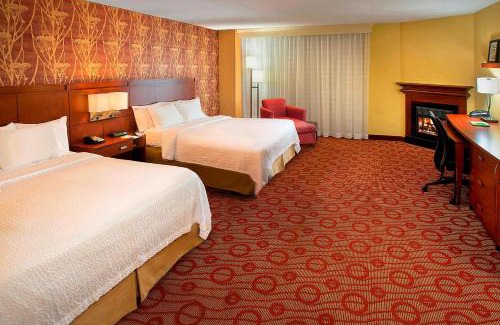 Fallsview Hotel | Discover Comfort at Courtyard by Marriott Niagara Falls