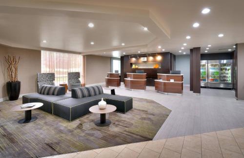 Charlotte Hotel | Family-Friendly Stay at Courtyard by Marriott Charlotte Airport
