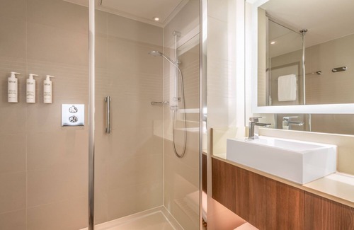 Altstadt-Nord Hotel | Discover Comfort at Courtyard by Marriott Cologne