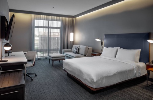 Conway Hotel | Experience Comfort at Courtyard by Marriott Conway