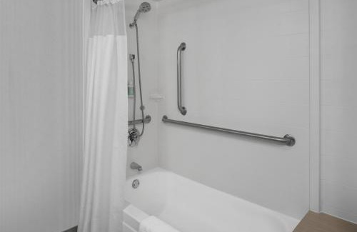 Cypress Hotel | Discover Comfort at Courtyard by Marriott Cypress Anaheim