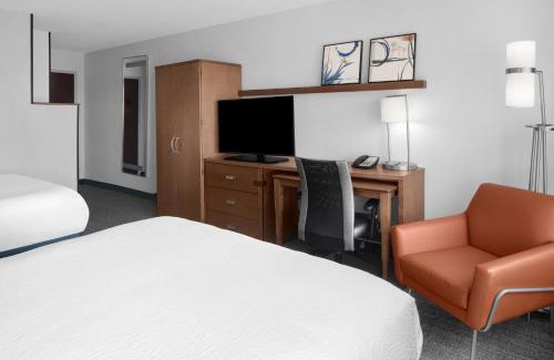 Cypress Hotel | Discover Comfort at Courtyard by Marriott Cypress Anaheim