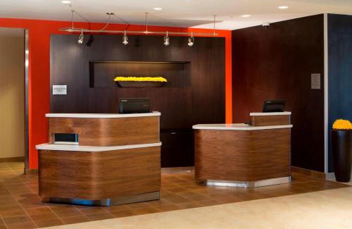 Midlothian Hotel | Comfort and Convenience at Courtyard by Marriott Dallas