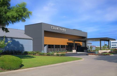 Irving Hotel | Pet-Friendly Courtyard by Marriott Dallas DFW Airport