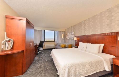 Cory Hotel | Comfortable Stay at Courtyard by Marriott Denver Cherry Creek