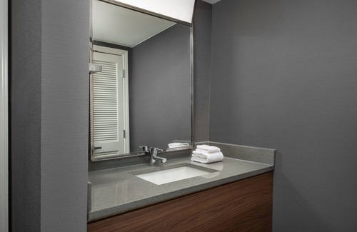 Dothan Hotel | Experience Courtyard by Marriott Dothan with Great Amenities