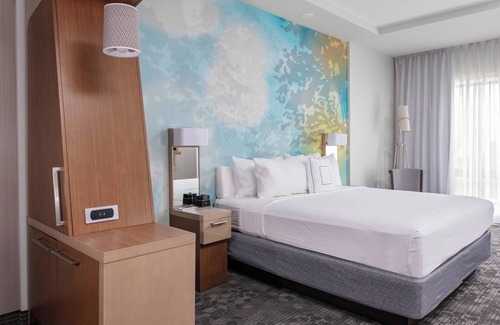 Okemos Hotel | Exceptional Stay at Courtyard by Marriott East Lansing
