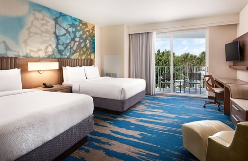 Marathon Hotel | Experience Oceanfront Bliss at Courtyard by Marriott Faro Blanco