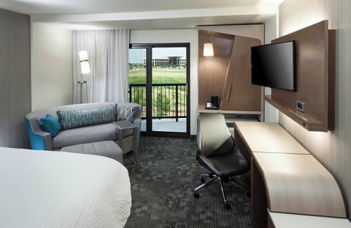 Fort Worth Hotel | Relaxing Retreat at Courtyard by Marriott Fort Worth
