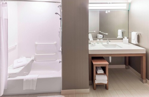Fort Worth Hotel | Relaxing Retreat at Courtyard by Marriott Fort Worth