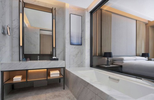 Nanhai Hotel | Book Your Stay at Courtyard by Marriott Foshan - 4-Star Retreat